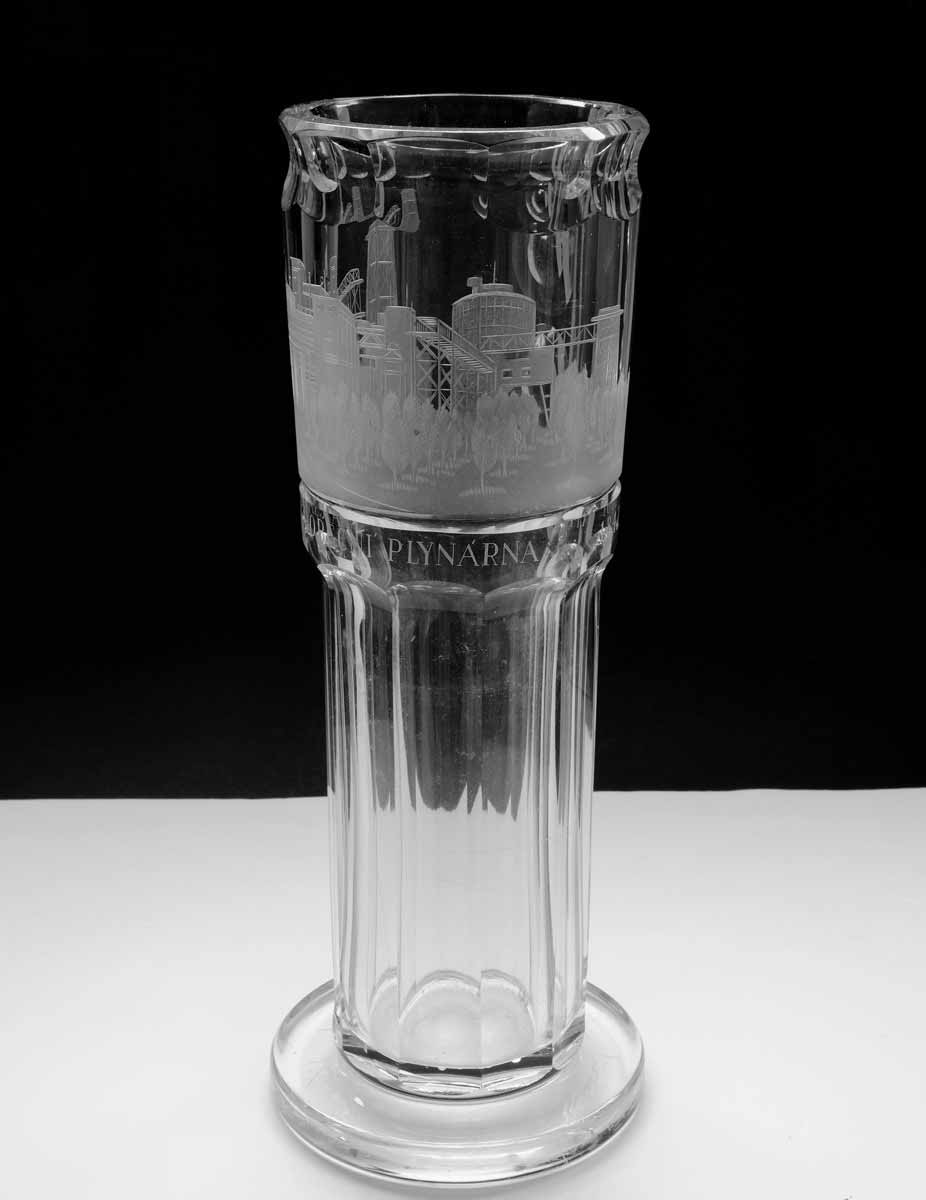 Pohár k výročí Pražské obecní plynárny 1937