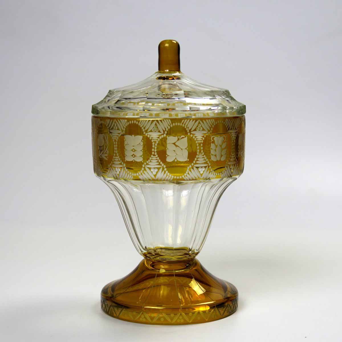 Pohár s víkem - Oertel