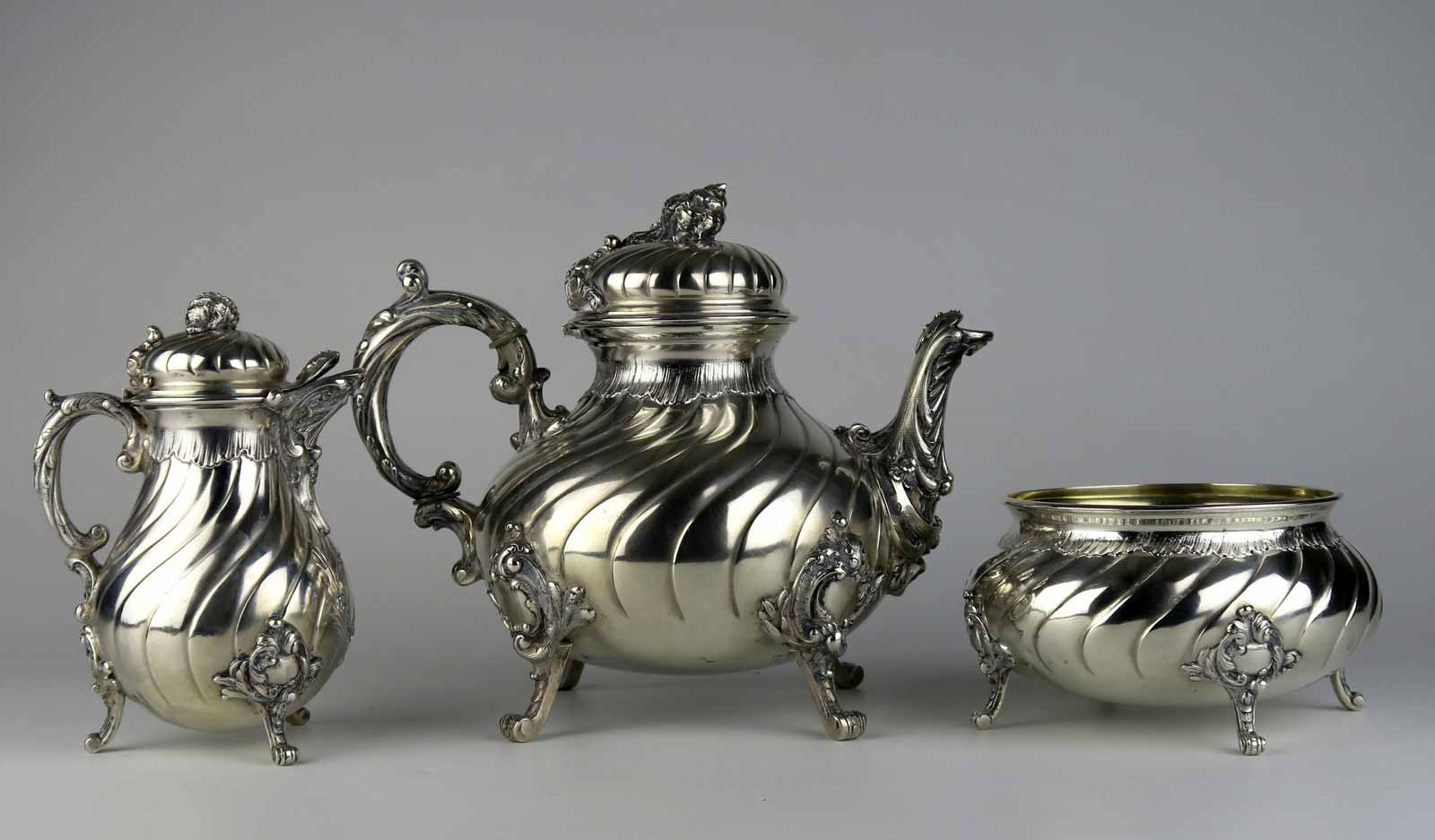 Stříbrný servis v barokním stylu