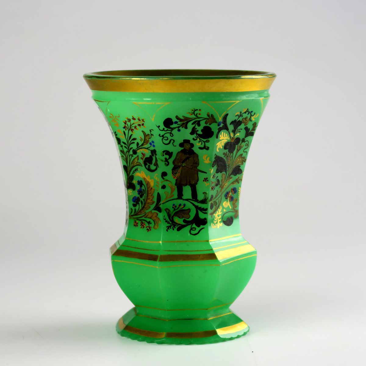 Biedermeierová číše