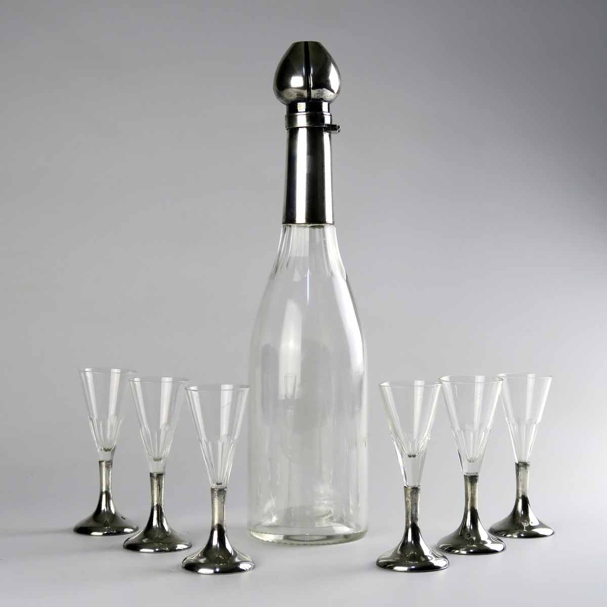 Karafa se 6 odlivkami