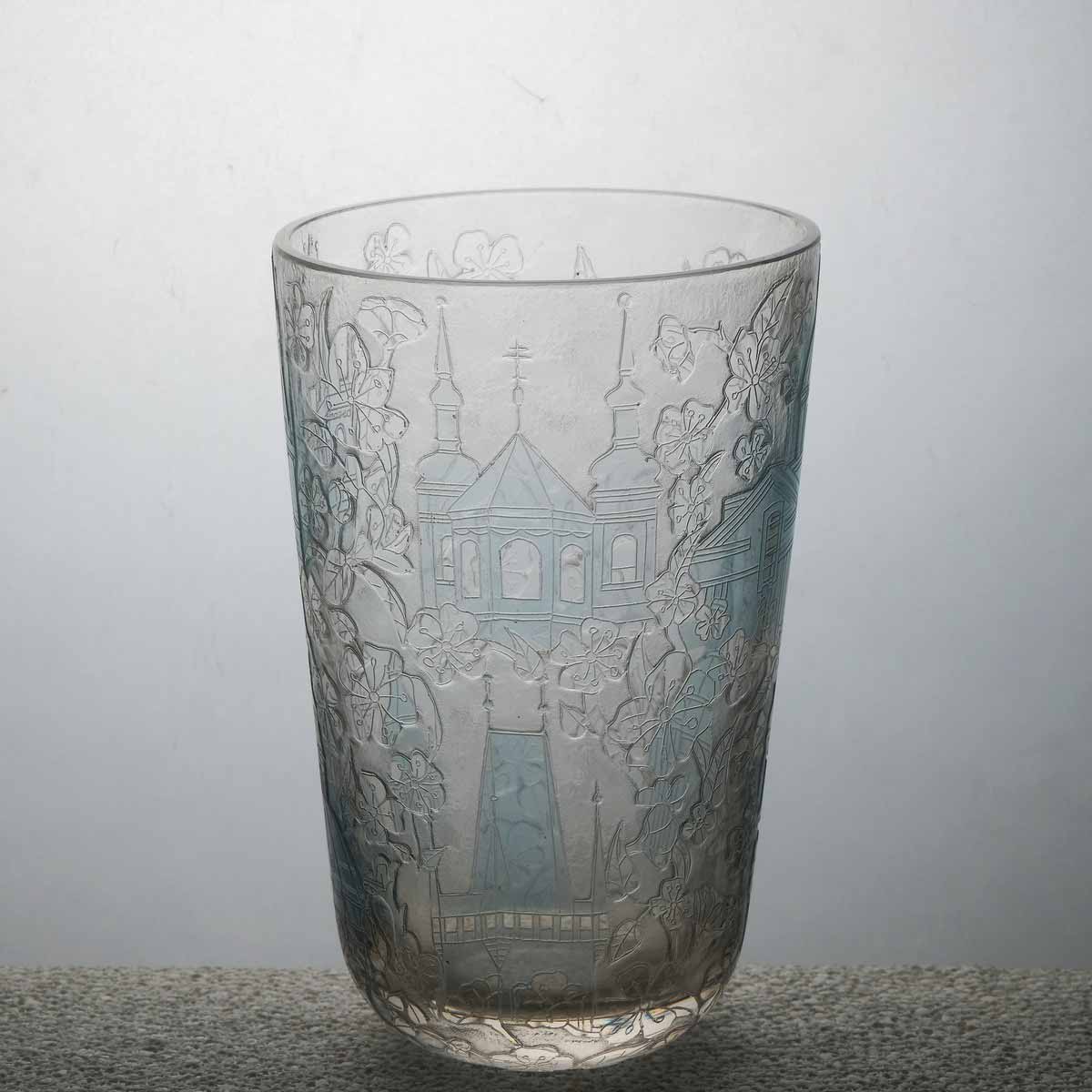 Pohárek s pražskými kostely