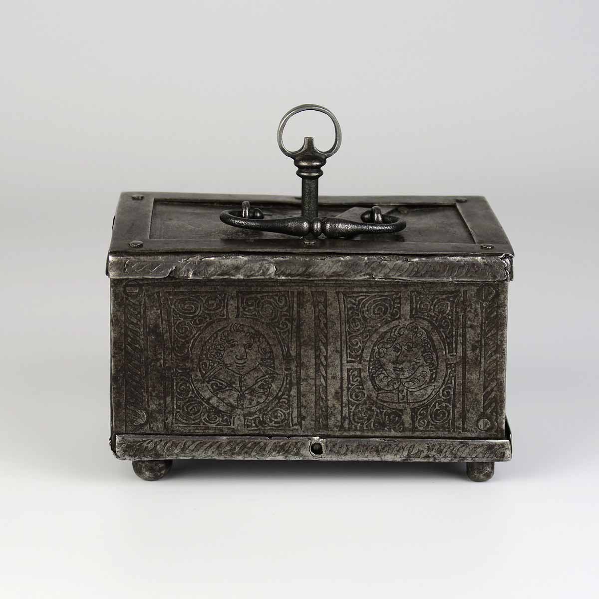 Renesanční truhlička