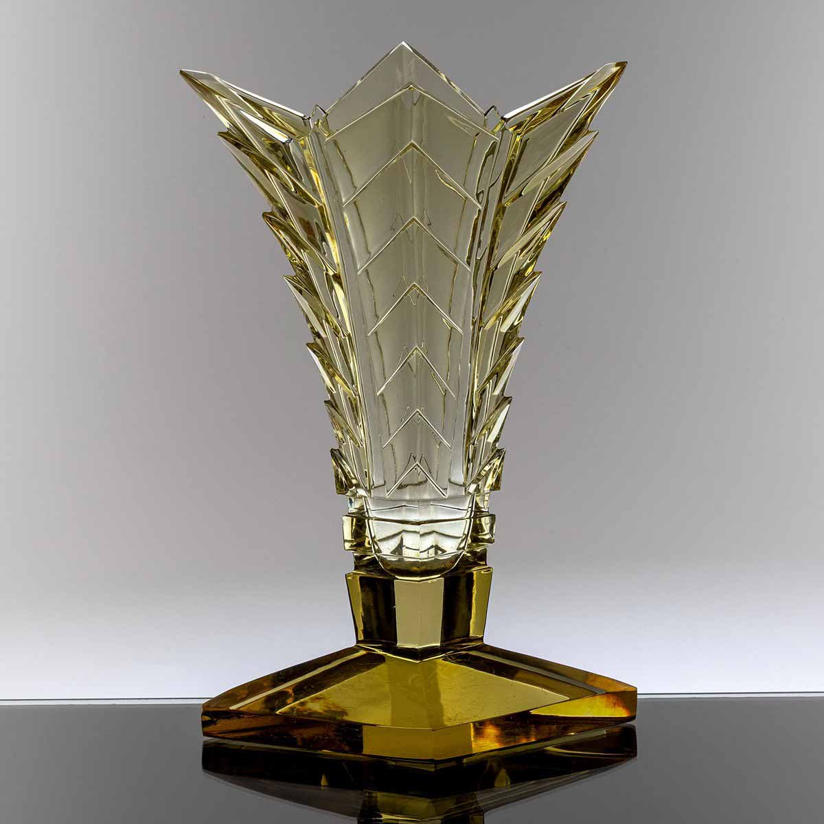 Art deco váza - R. Hloušek