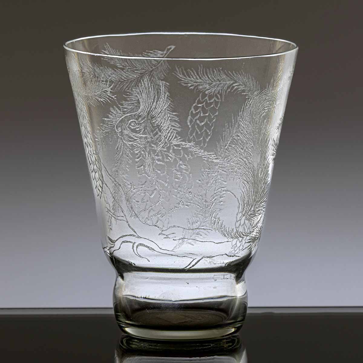 Ludvika Smrčková (1903 - 1991) - Váza "Veverka"