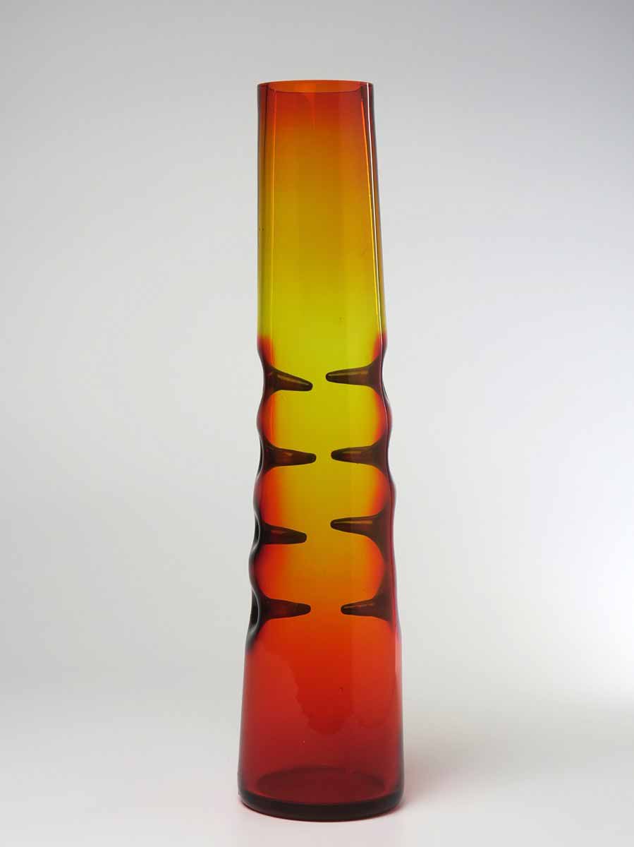 Pavel Hlava (1924 - 2003) - Váza se vpichy