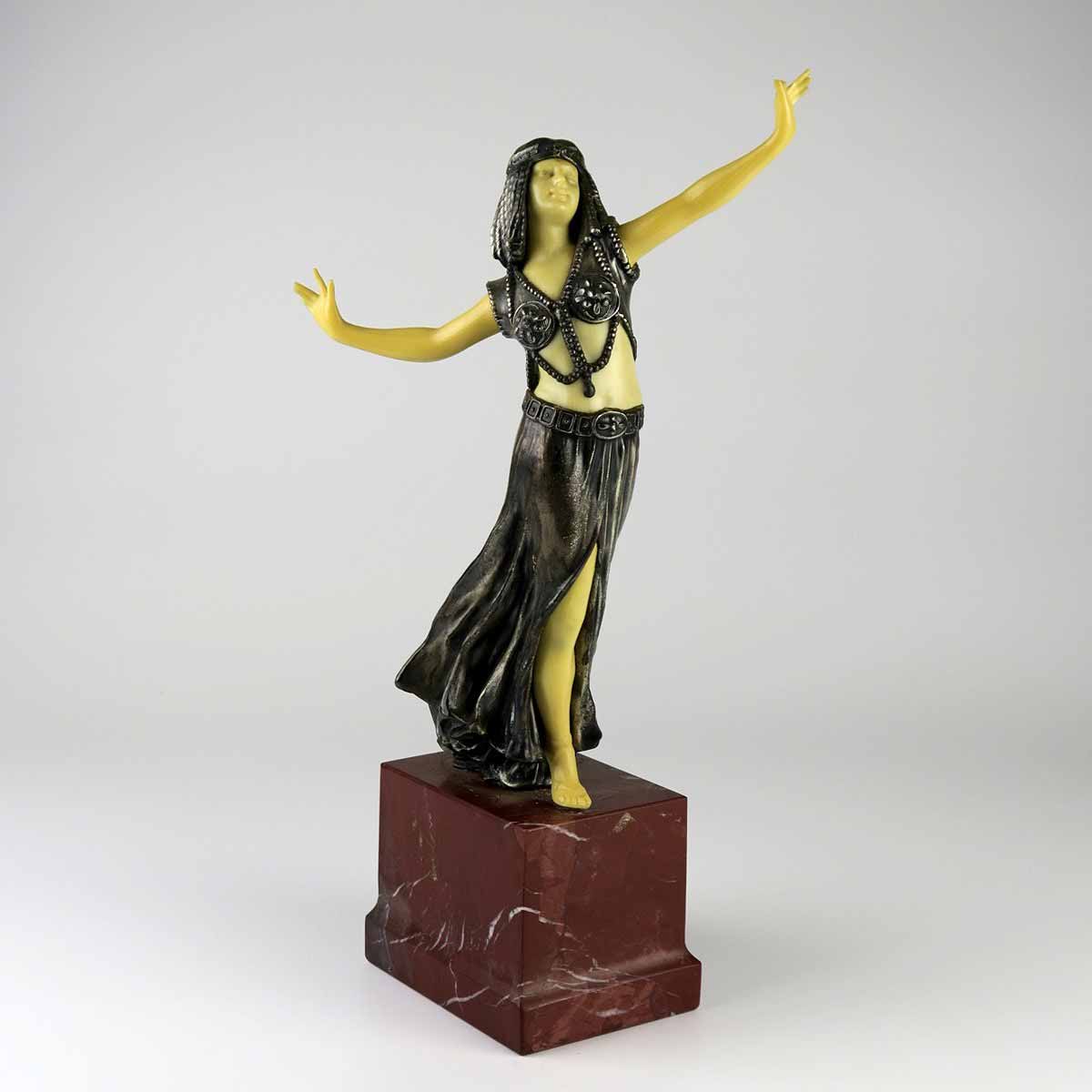 Art deco egyptská tanečnice