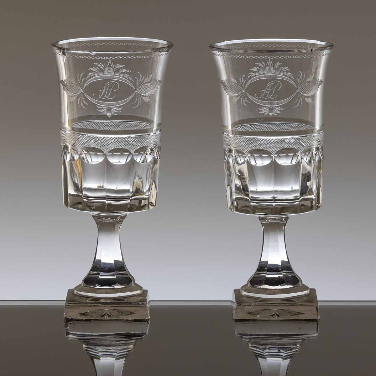 Pár empírových pohárů na punč "AP"