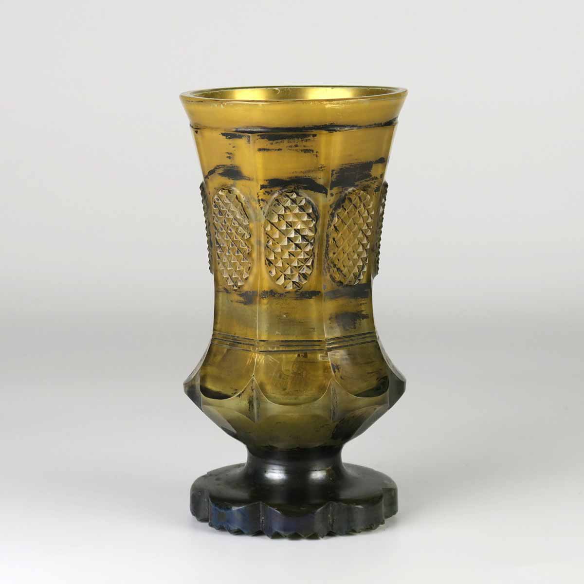 Biedermeierový pohárek