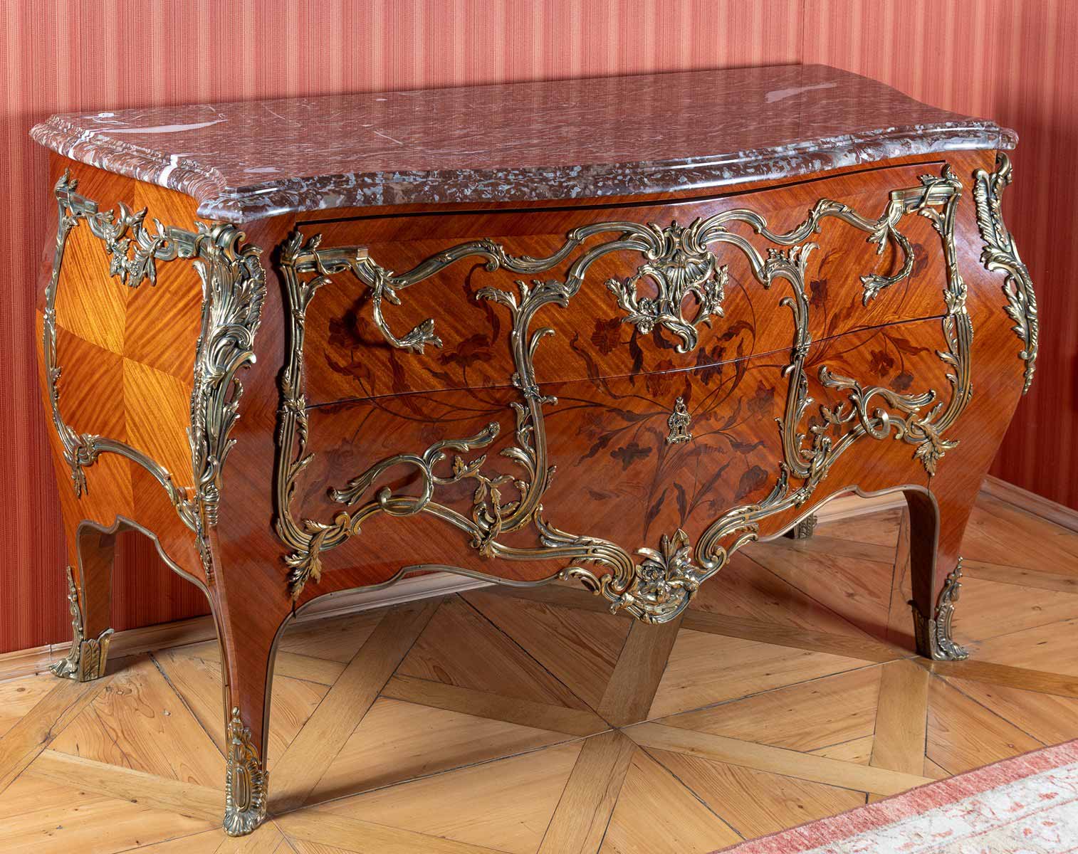 Velká luxusní komoda v rokokovém stylu Ludvík XV.