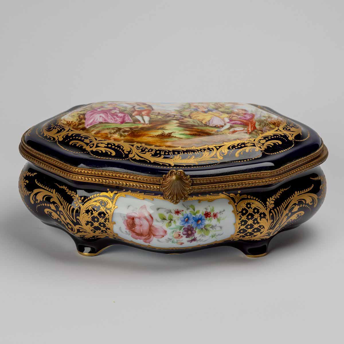 Bonboniéra v rokokovém stylu