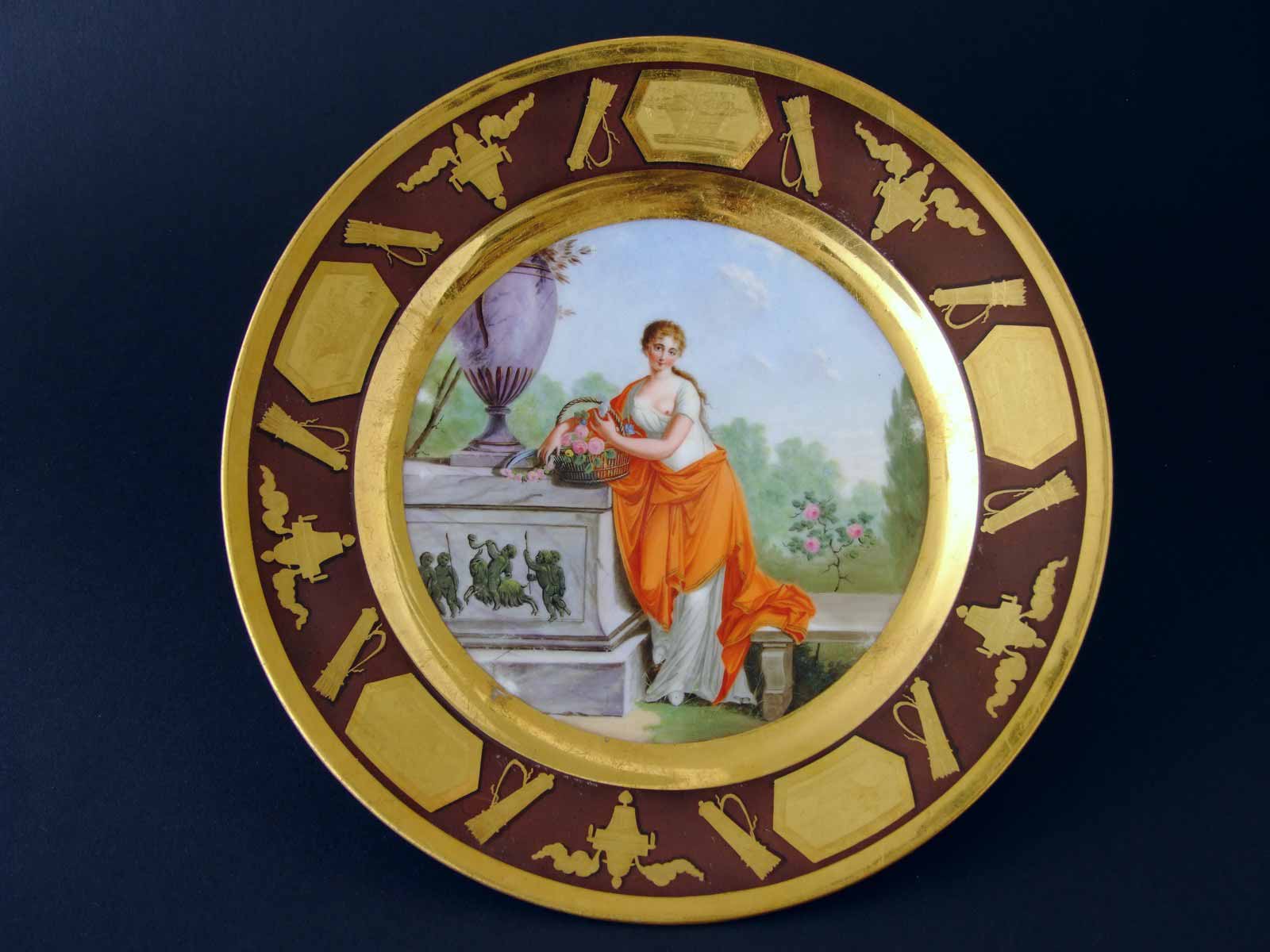 Empírový talíř "Dívka s košem květů", Halley Paříž