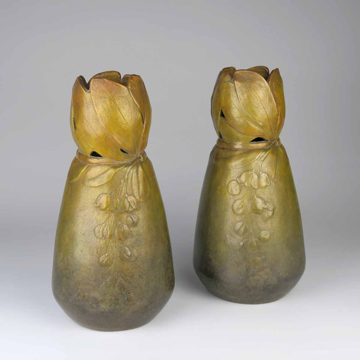 Pár secesních váz, Bechyně