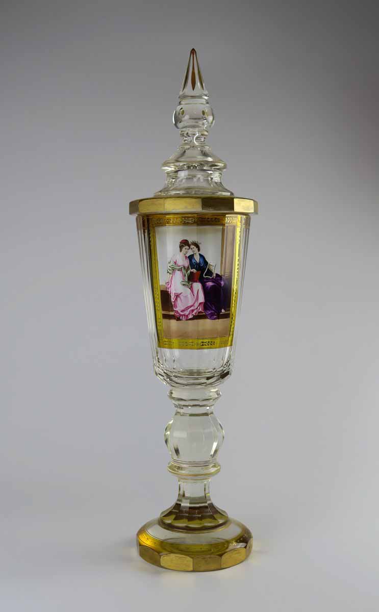 Velký pohár s víkem v biedermeierovém stylu