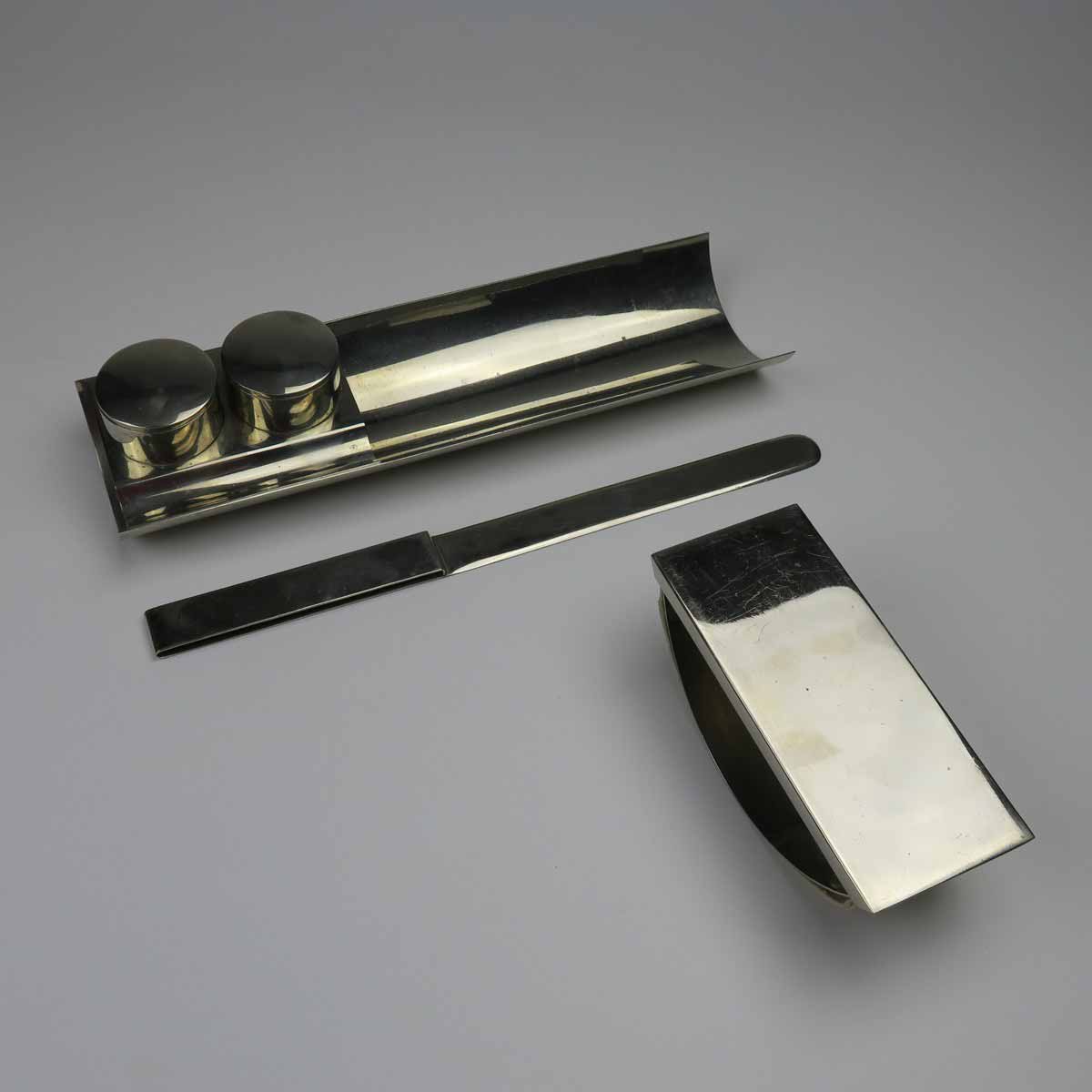 Bohumil Južnič - Funkcionalistická psací souprava