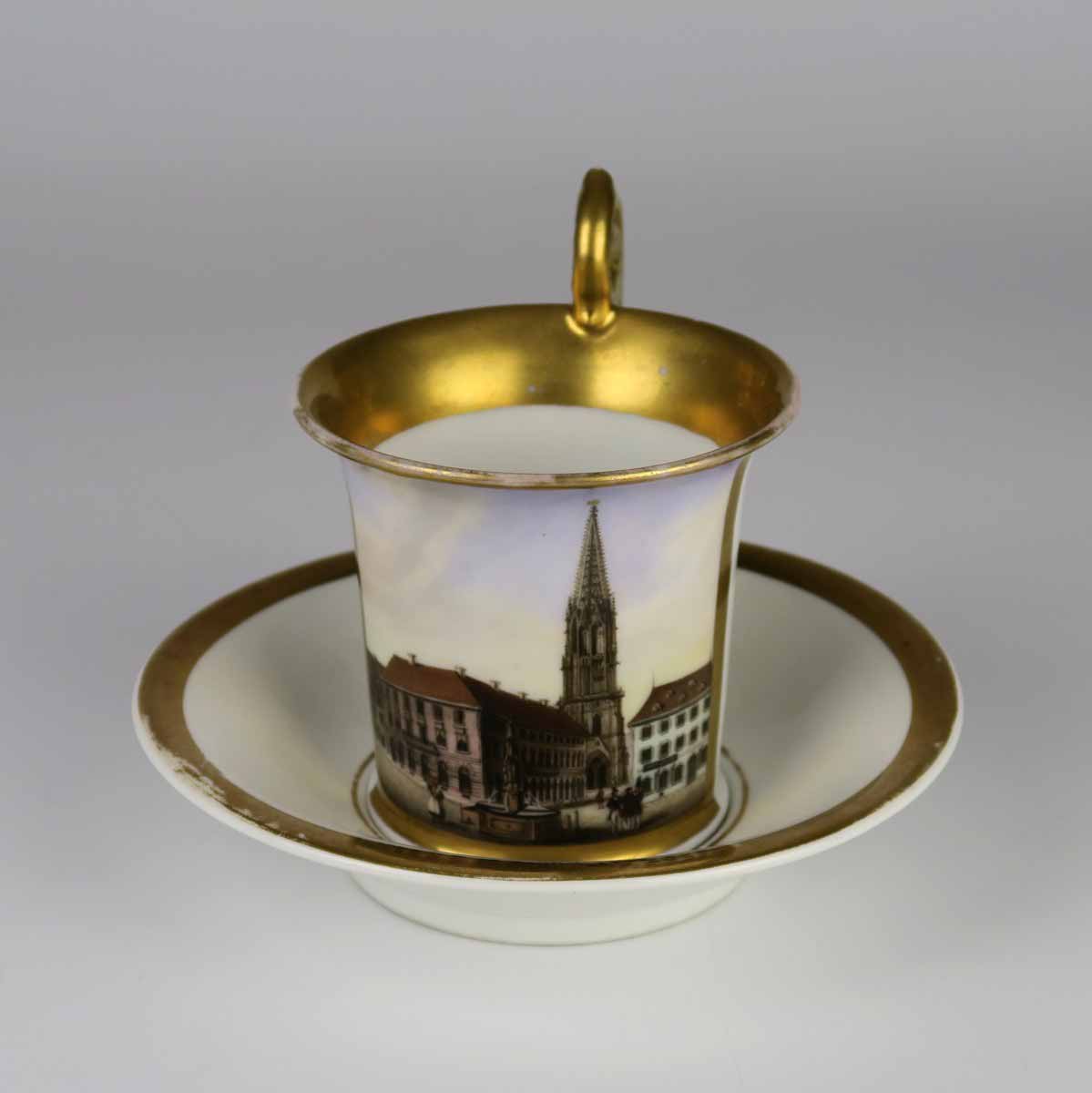 Empírový koflík s miskou "Pohled na Münster ve Freiburgu", Berlín