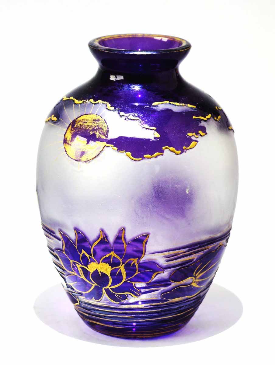 Secesní váza s motivem krajiny, Harrachov