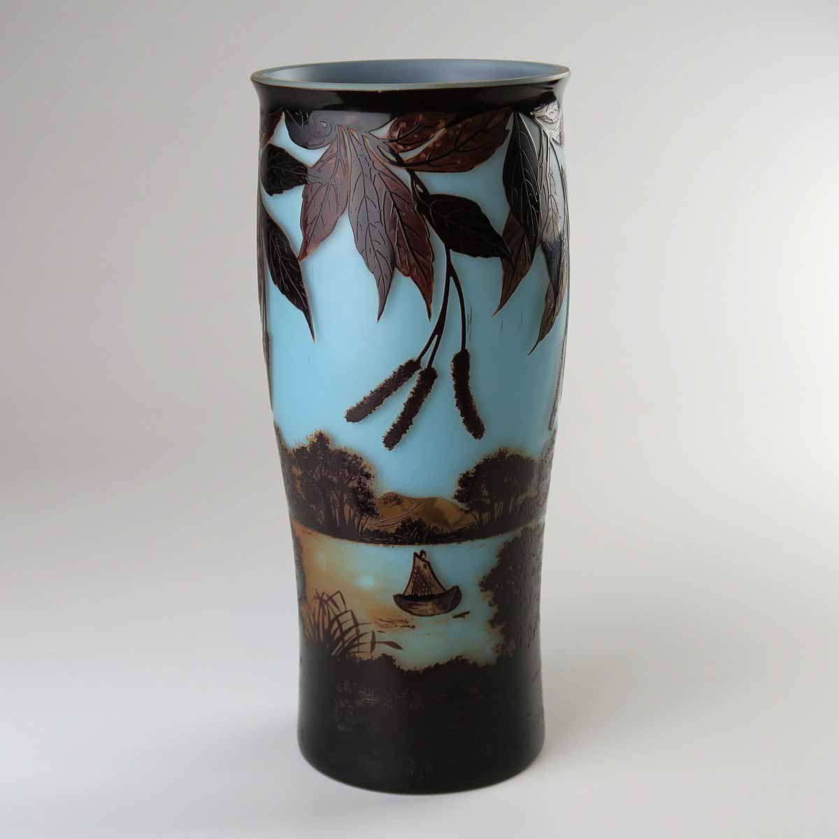 Váza s motivem krajiny s plachetnicí, Loetz