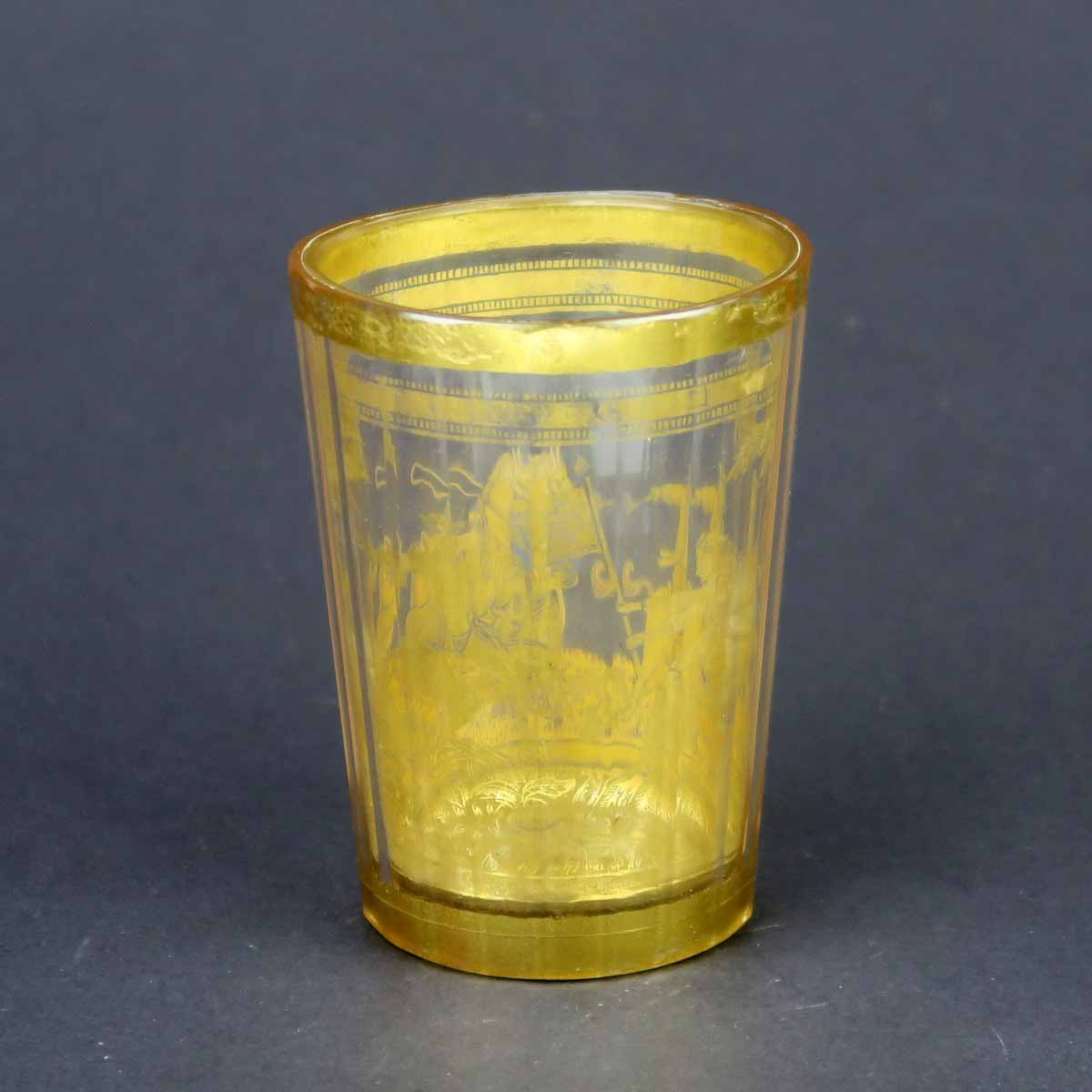 Dvojstěnná číška "Přepadení"