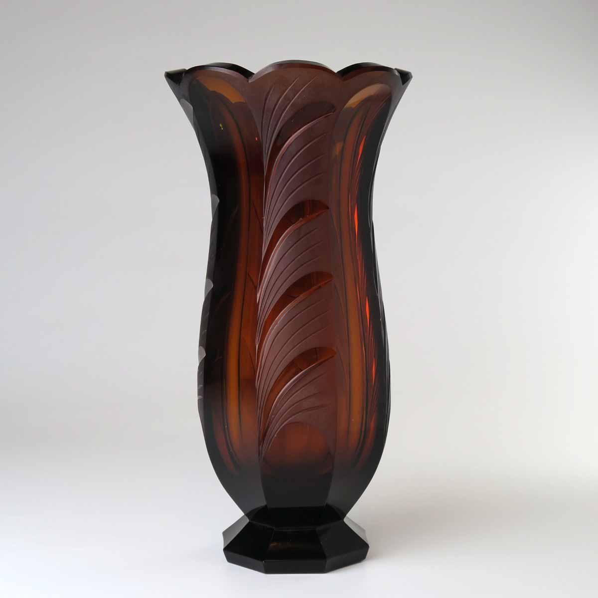 Váza ve stylu art deco - Rudolf Hloušek