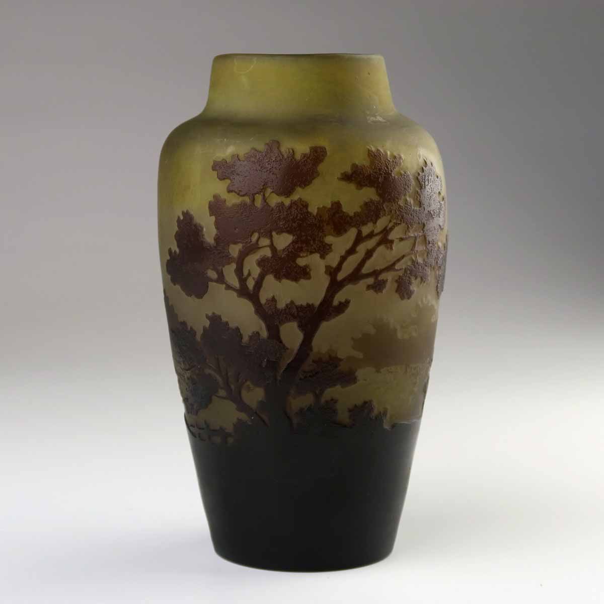 Secesní váza "Lesnatá krajina" - Gallé