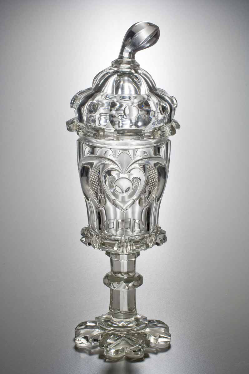 Velký biedermeierový pohár s víkem