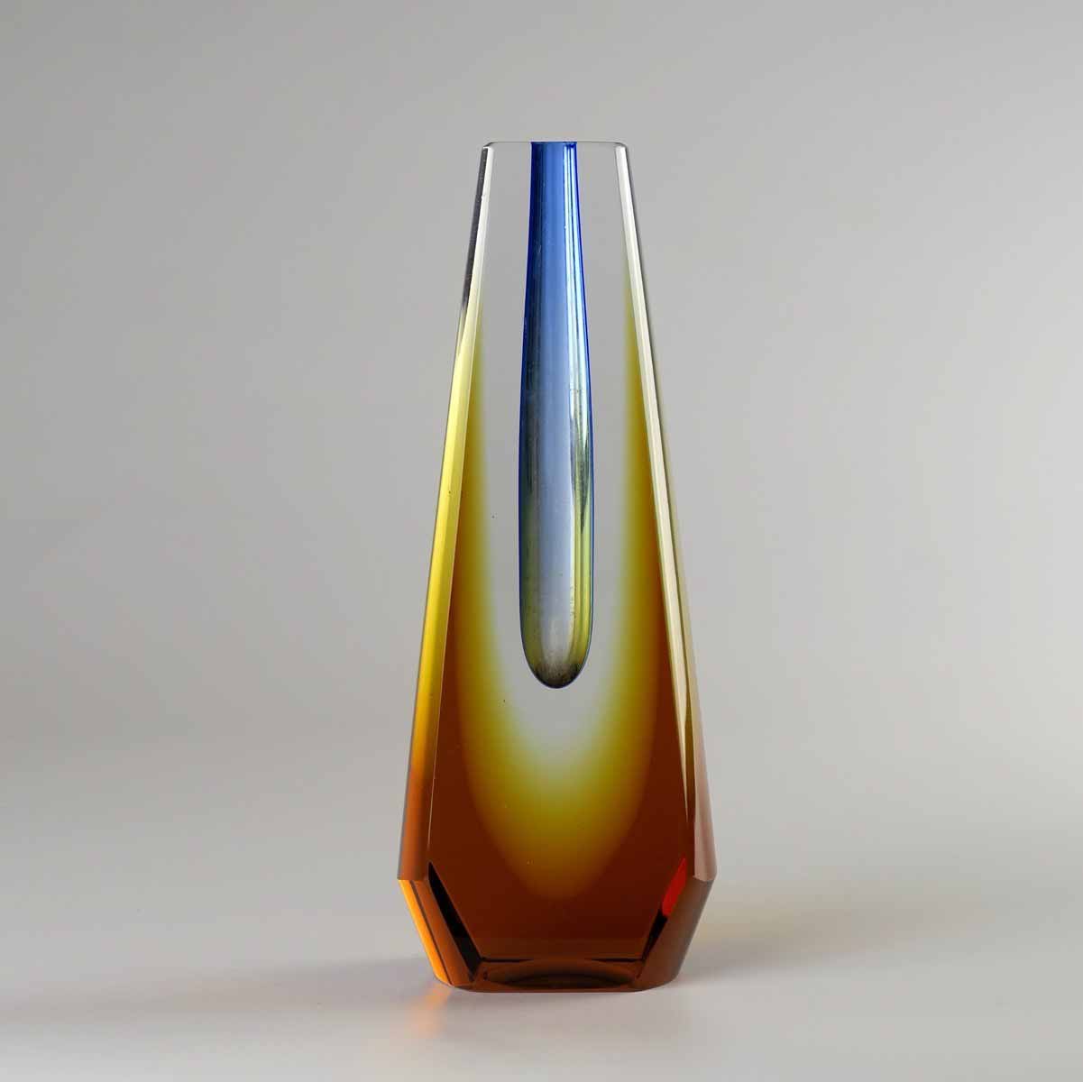 Pavel Hlava - Malá váza na jeden květ