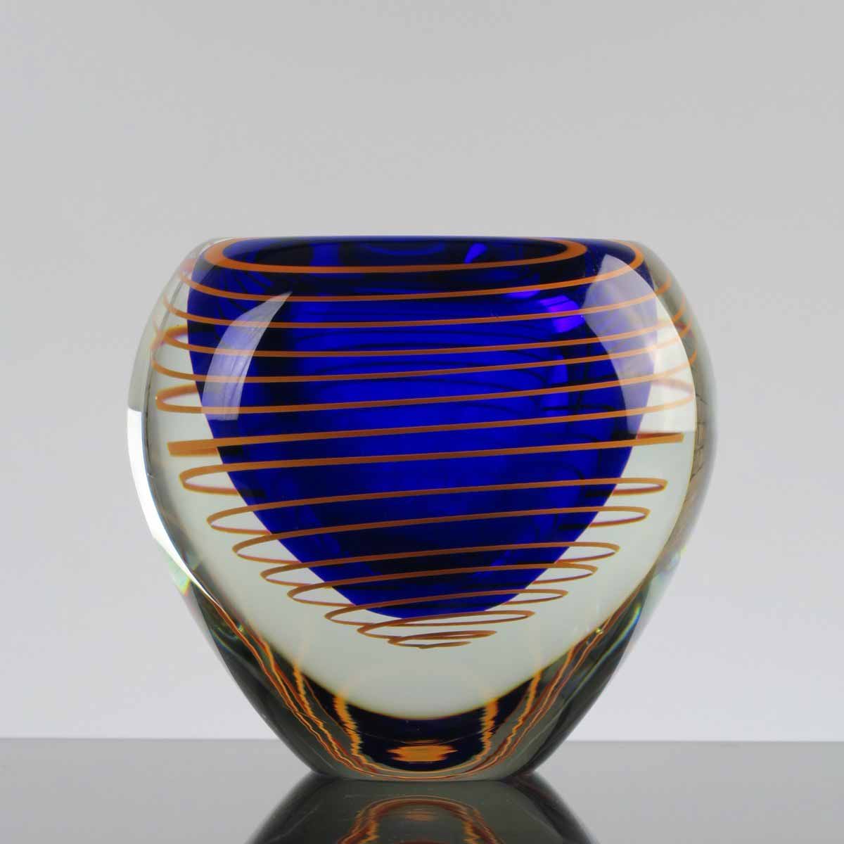 Stanislav Libenský - Váza se zatavenou spirálou