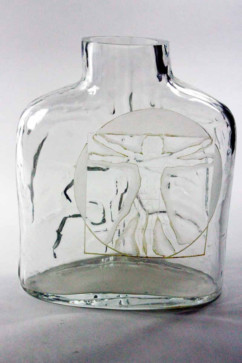 Petra Kolečková - Váza Vitruvian