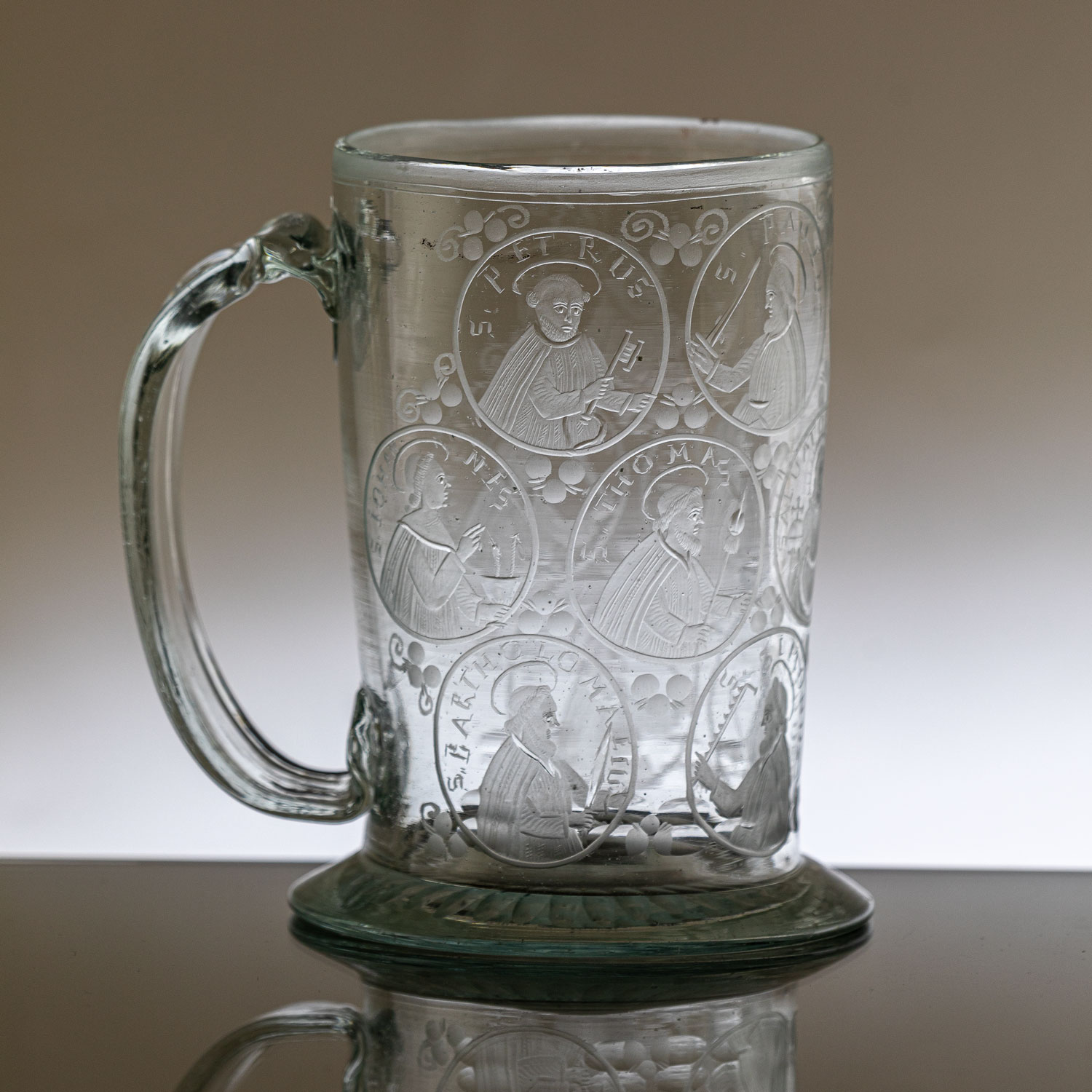 Barokní korbel 12 apoštolů